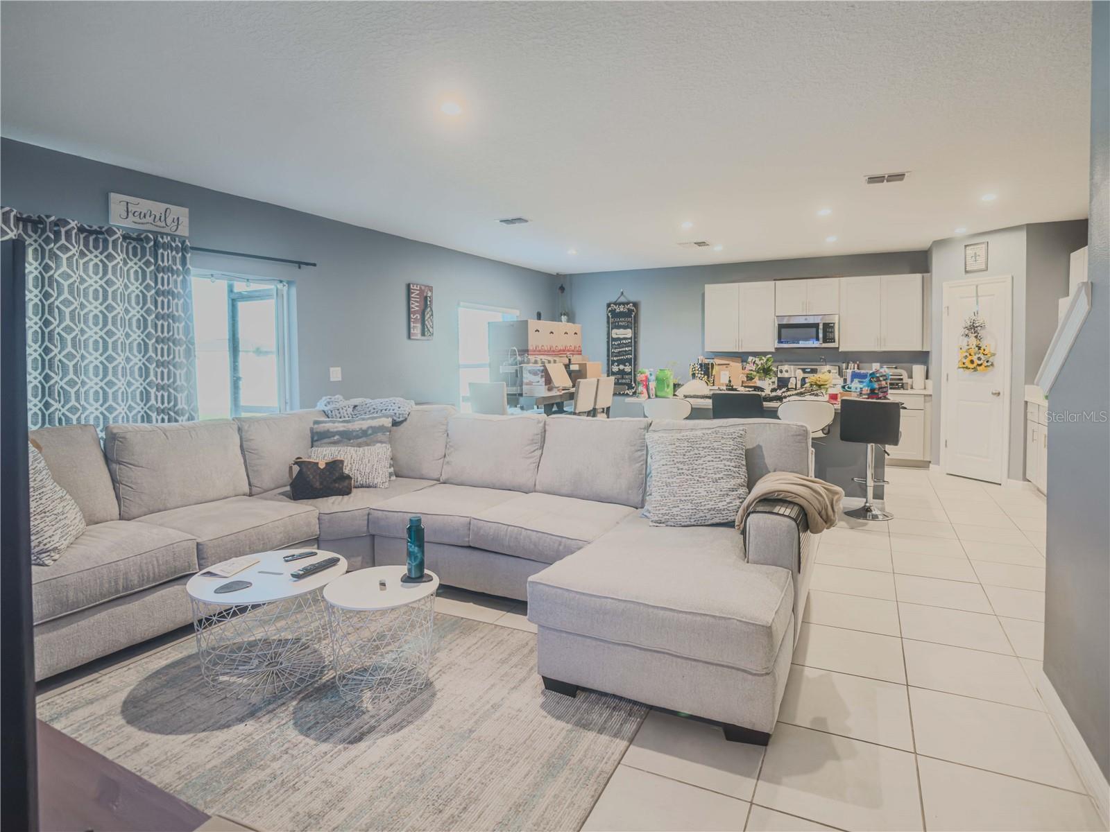 Image 9 of 23 For 218 Zircon Road