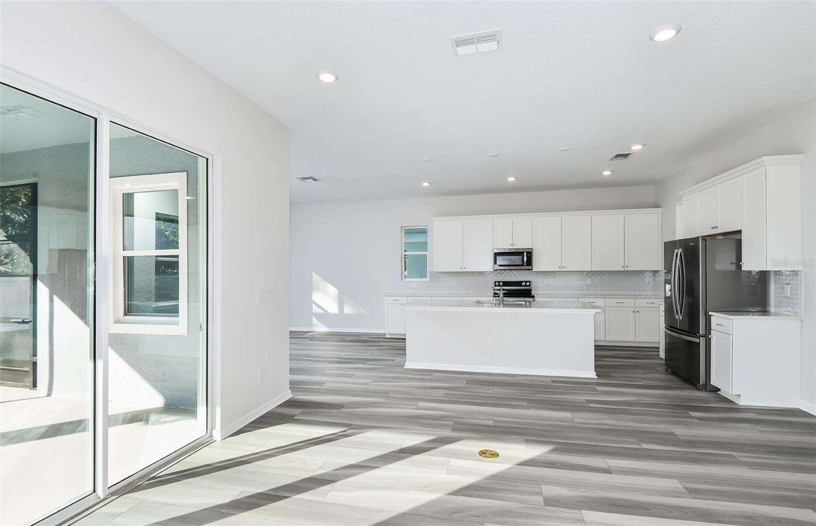 Image 5 of 21 For 3519 Weaver Way
