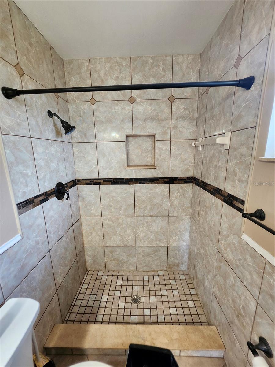 Image 22 of 32 For 812 Kottle Circle S