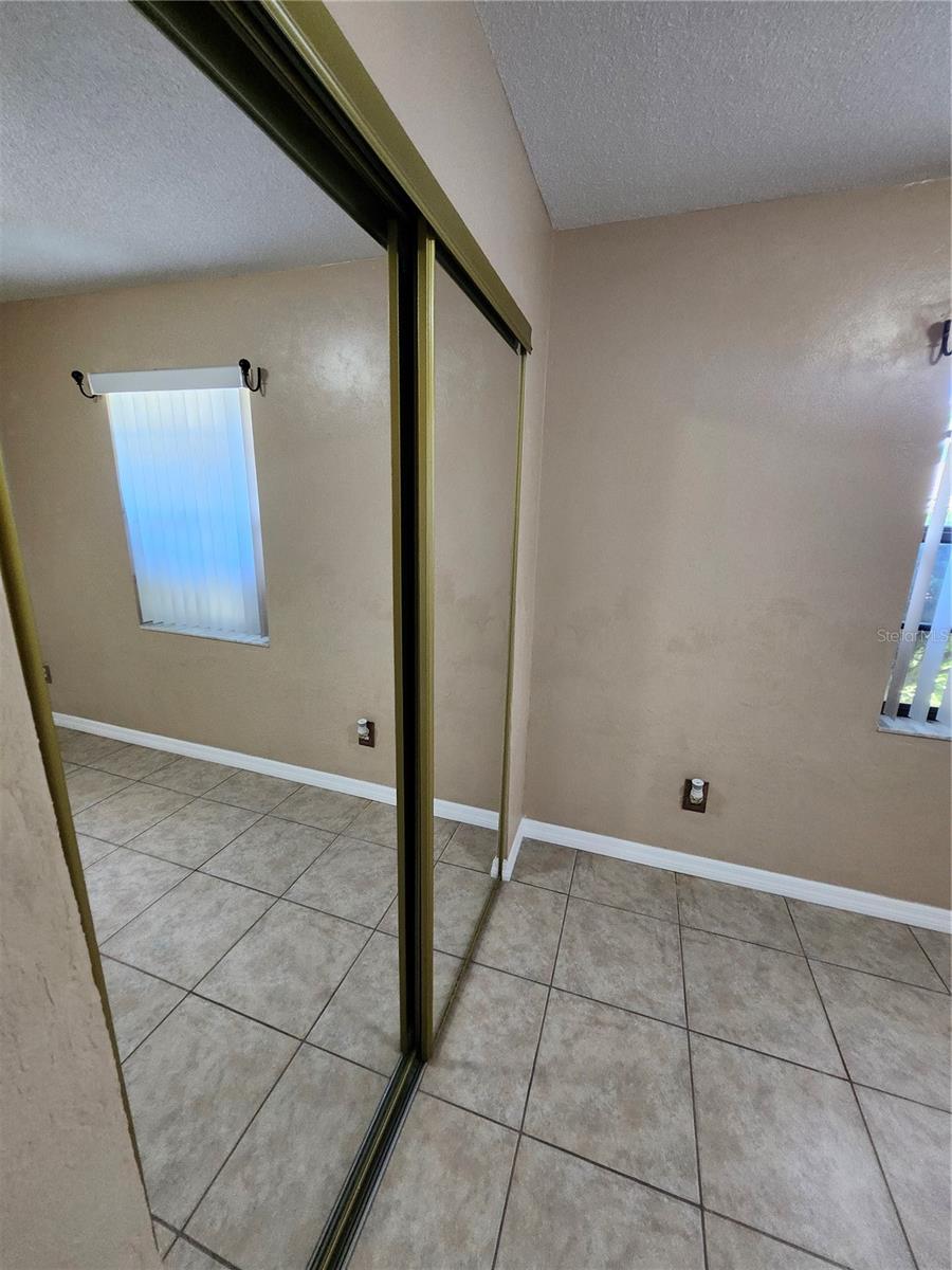 Image 27 of 32 For 812 Kottle Circle S