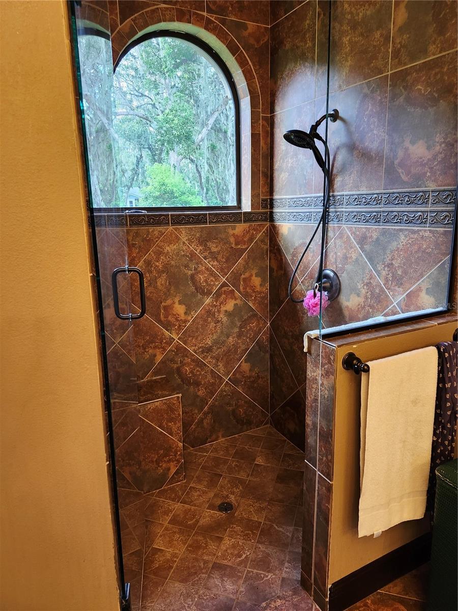 Image 18 of 31 For 2930 Marsh Road