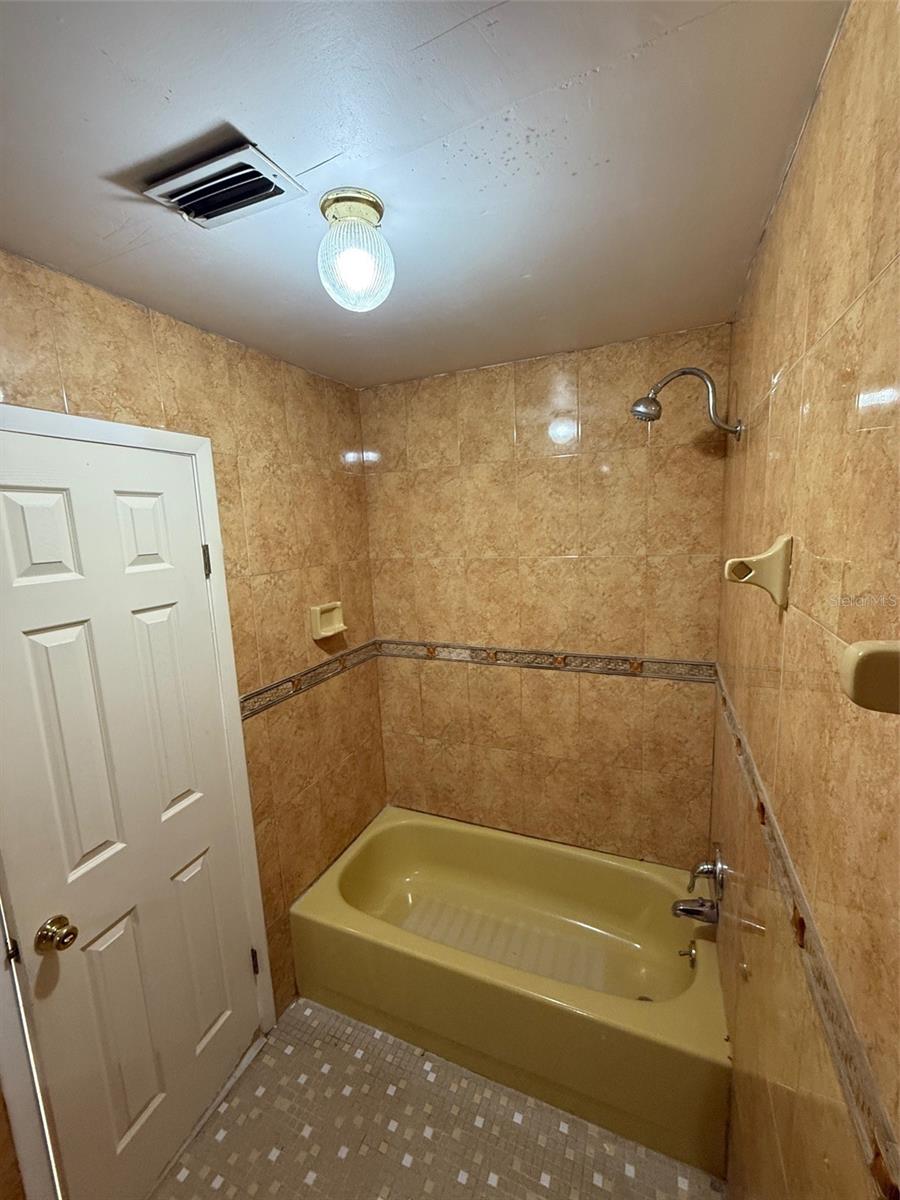 Image 10 of 38 For 1294 Madelena Avenue