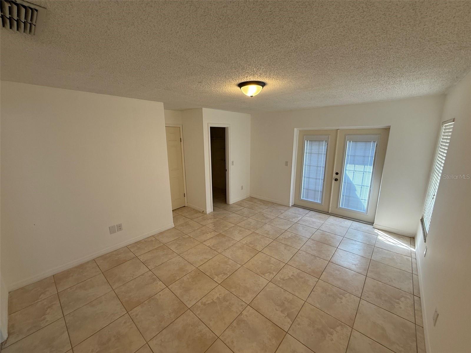 Image 17 of 38 For 1294 Madelena Avenue