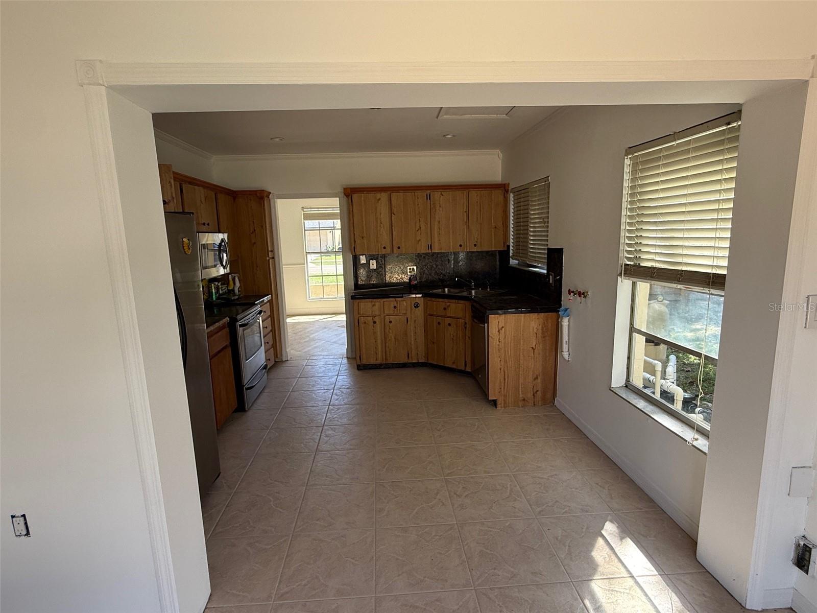 Image 24 of 38 For 1294 Madelena Avenue