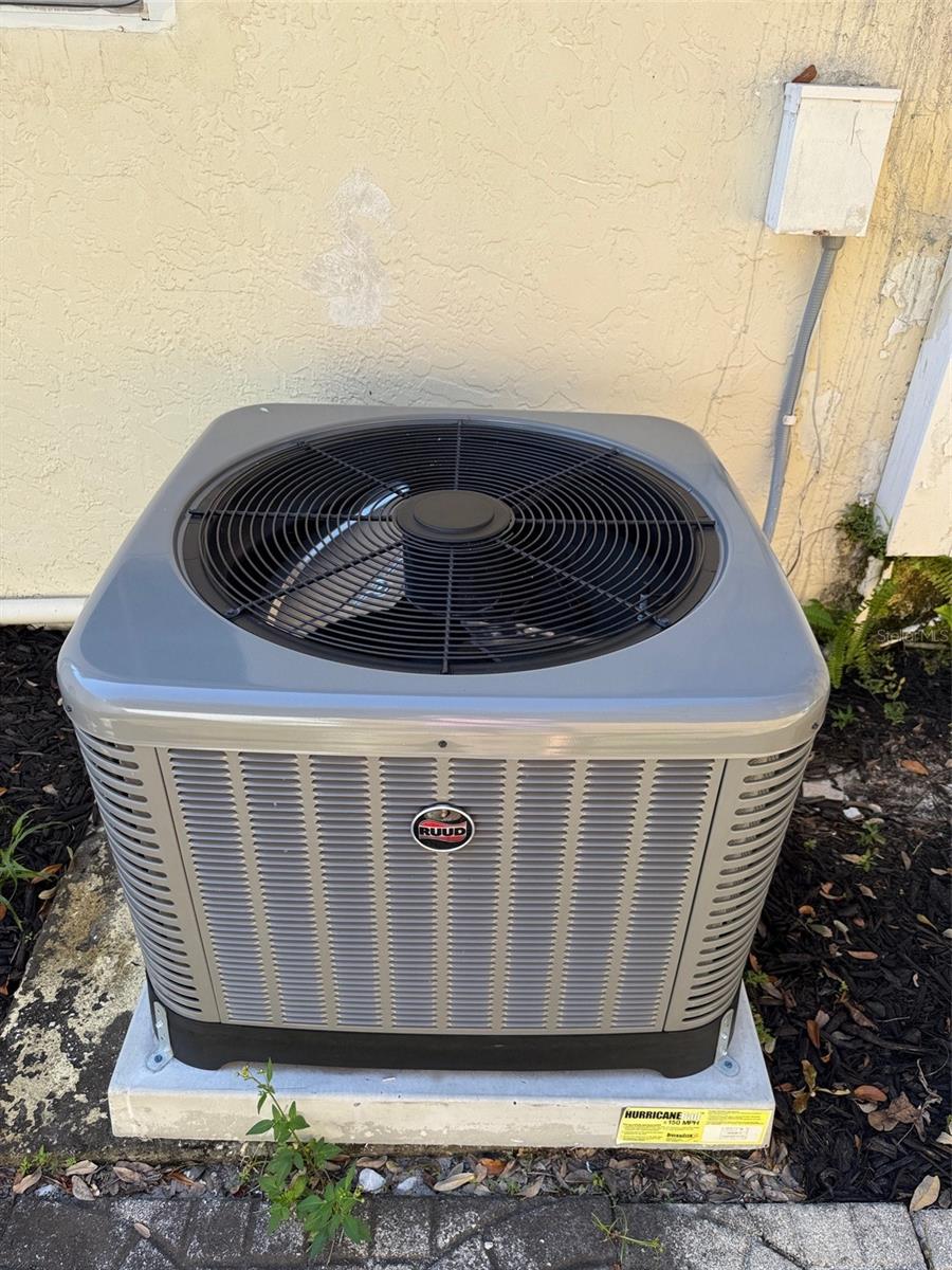 Image 30 of 38 For 1294 Madelena Avenue