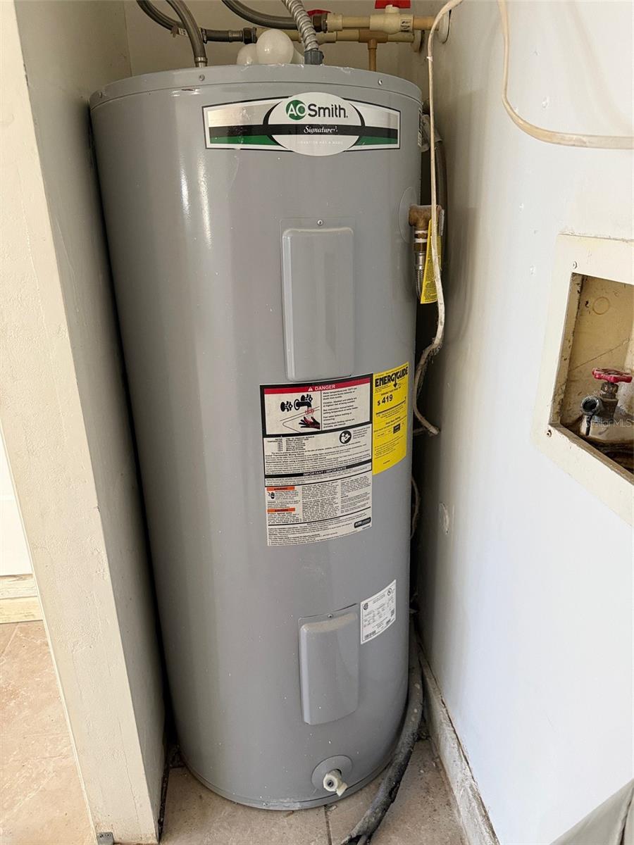 Image 35 of 38 For 1294 Madelena Avenue