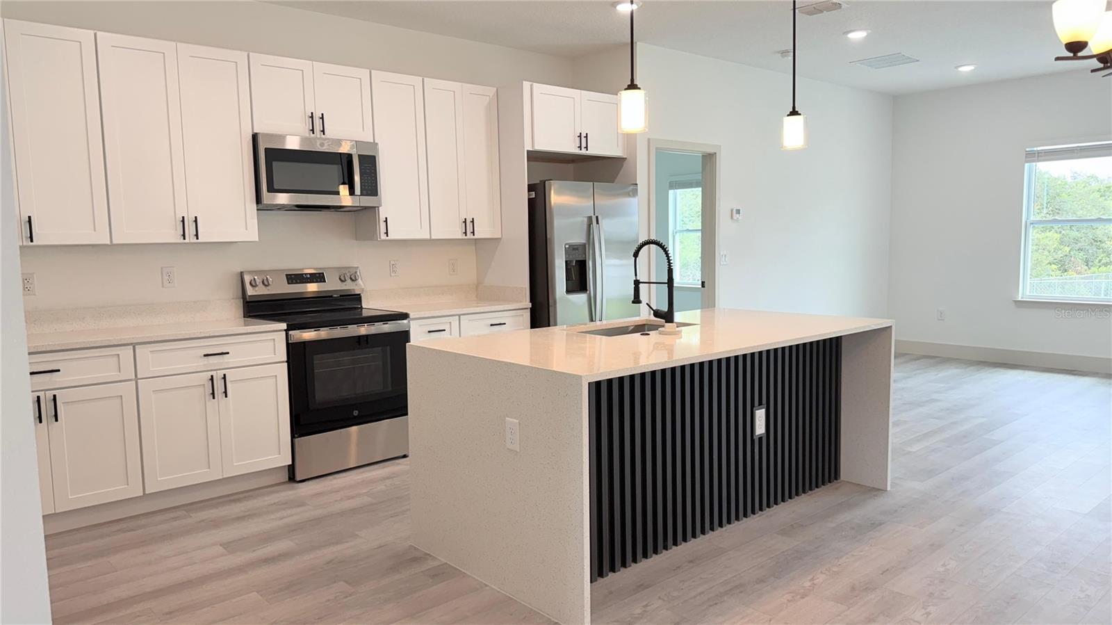 Image 5 of 45 For 15001 28th Terrace Road