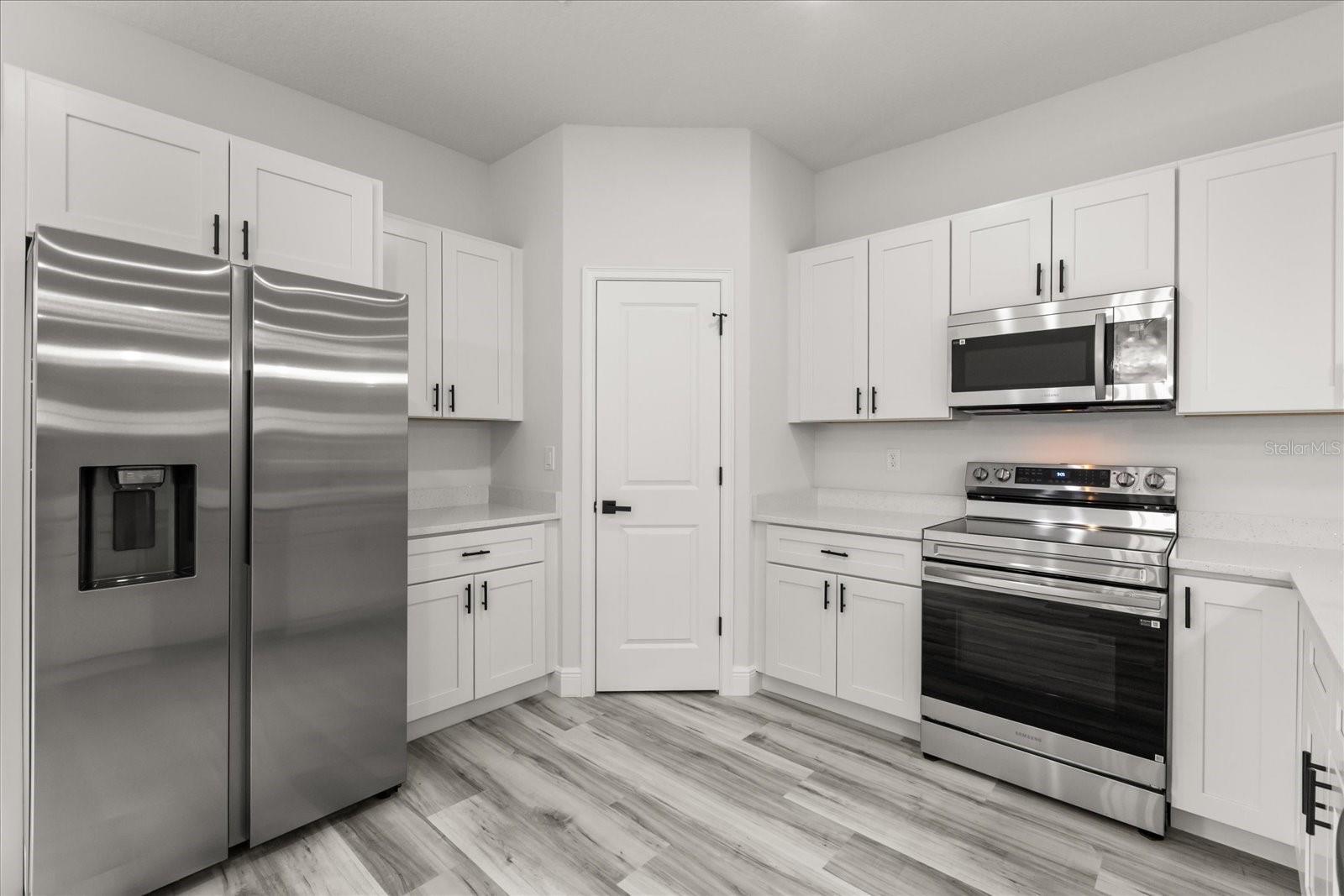 Image 12 of 38 For 6761 151st Loop