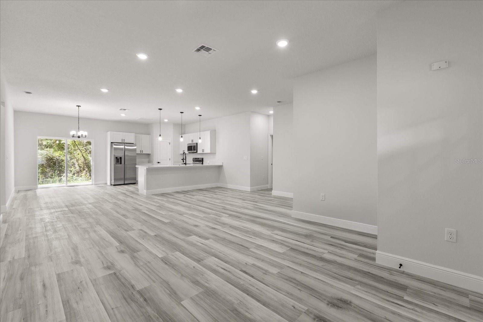 Image 4 of 38 For 6761 151st Loop