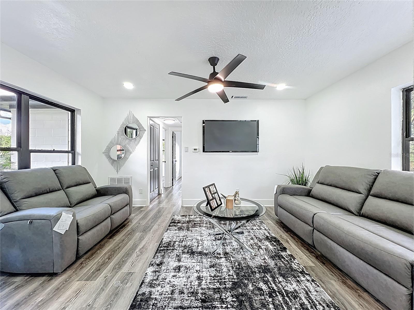 Image 12 of 37 For 6124 Dogwood Drive