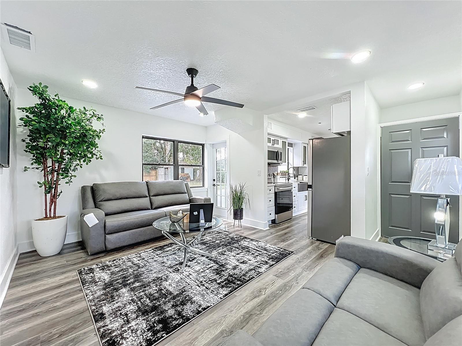 Image 7 of 37 For 6124 Dogwood Drive