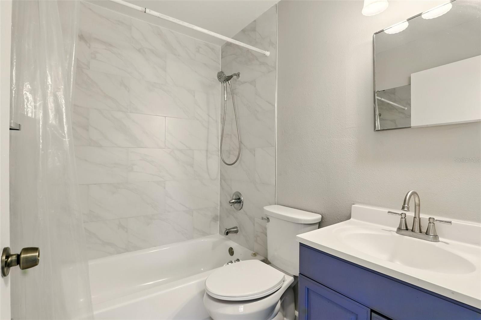 Image 20 of 30 For 1617 Acacia Road