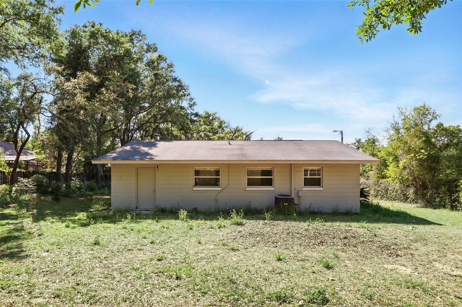 Image 27 of 30 For 1617 Acacia Road