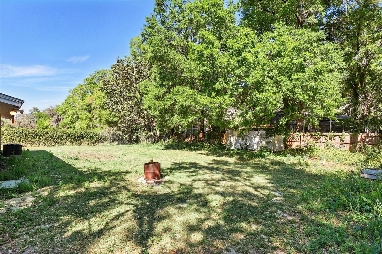 Image 29 of 30 For 1617 Acacia Road