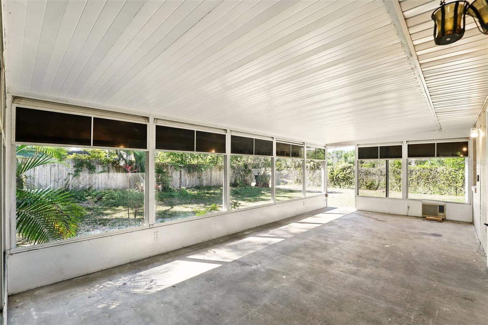 Image 5 of 30 For 1617 Acacia Road