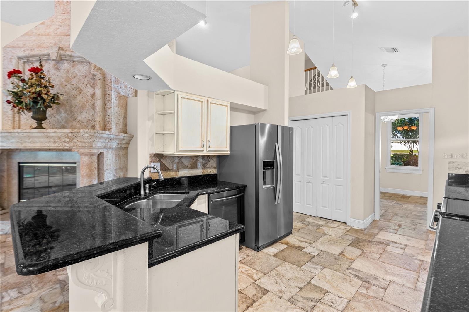 Image 12 of 59 For 10417 Lake Louisa Road