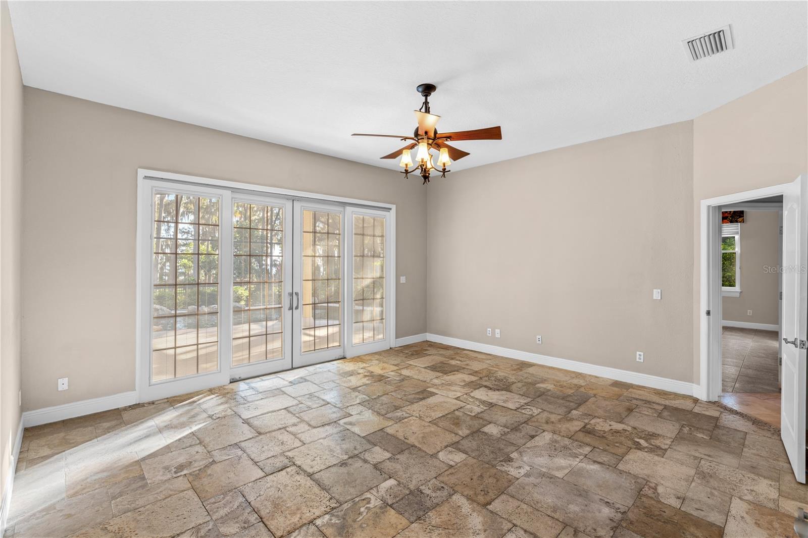 Image 16 of 59 For 10417 Lake Louisa Road