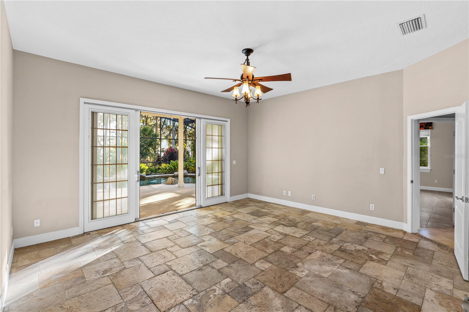 Image 17 of 59 For 10417 Lake Louisa Road