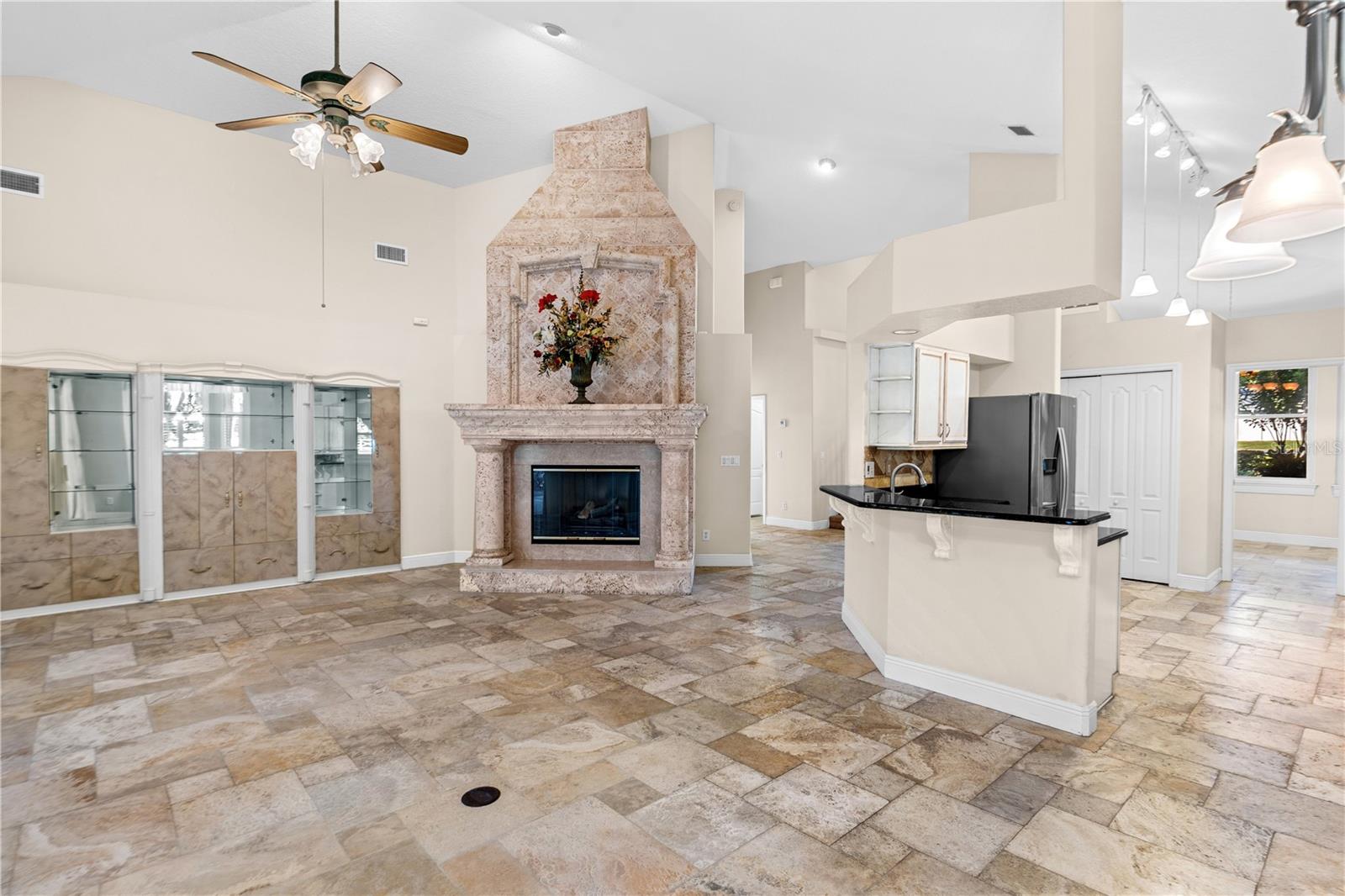 Image 9 of 59 For 10417 Lake Louisa Road