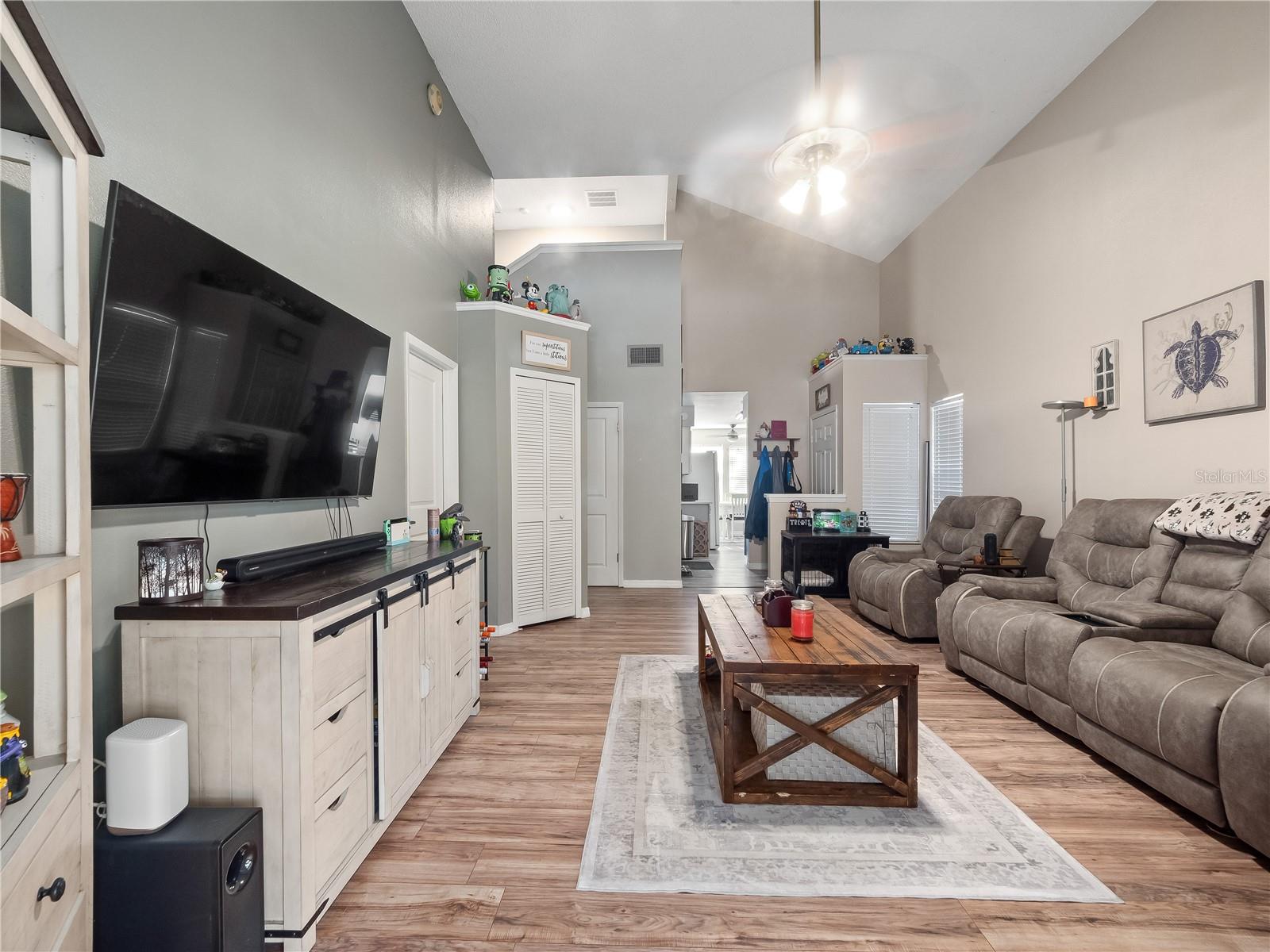 Image 4 of 26 For 252 Alston Drive