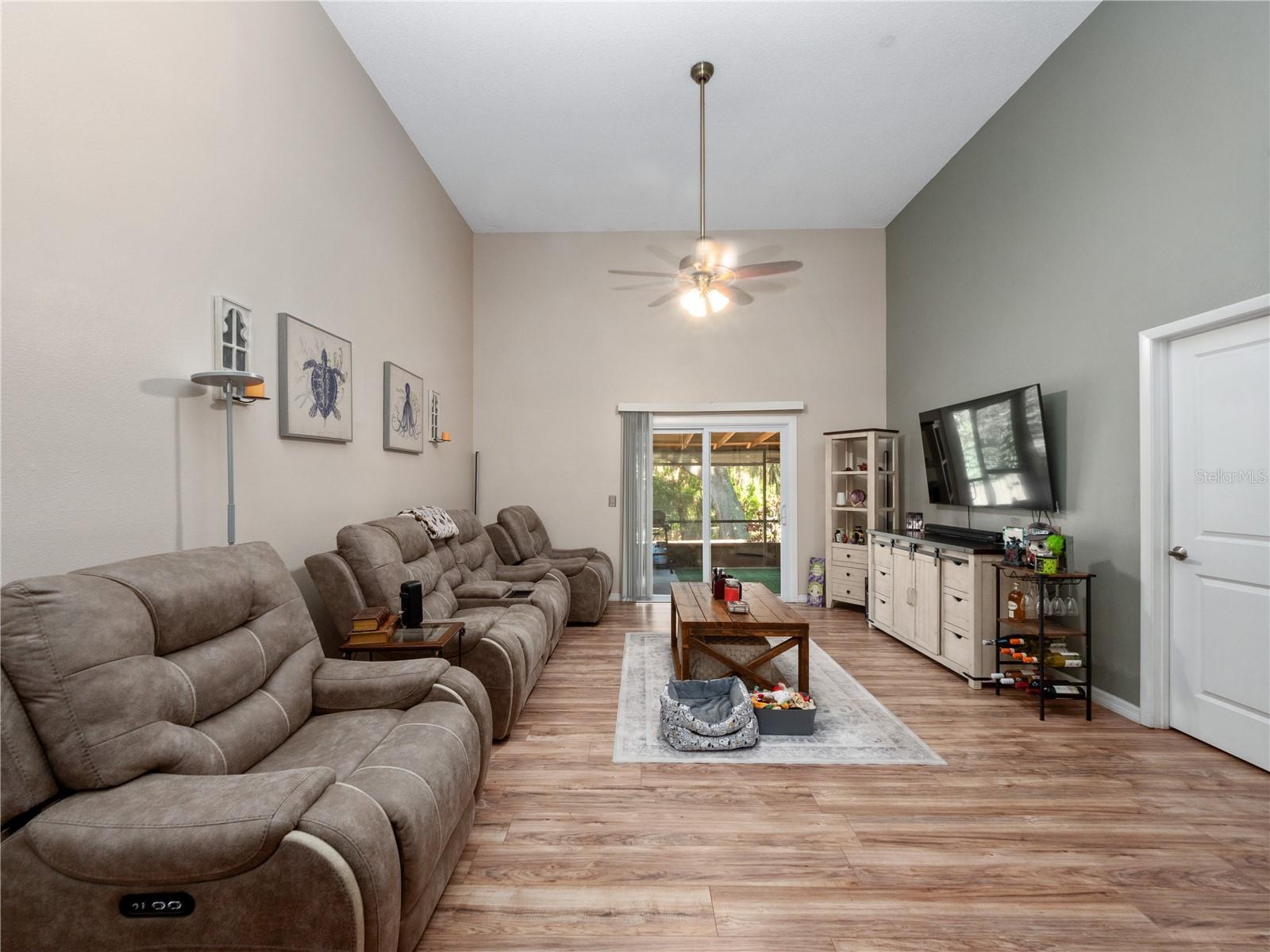Image 9 of 26 For 252 Alston Drive