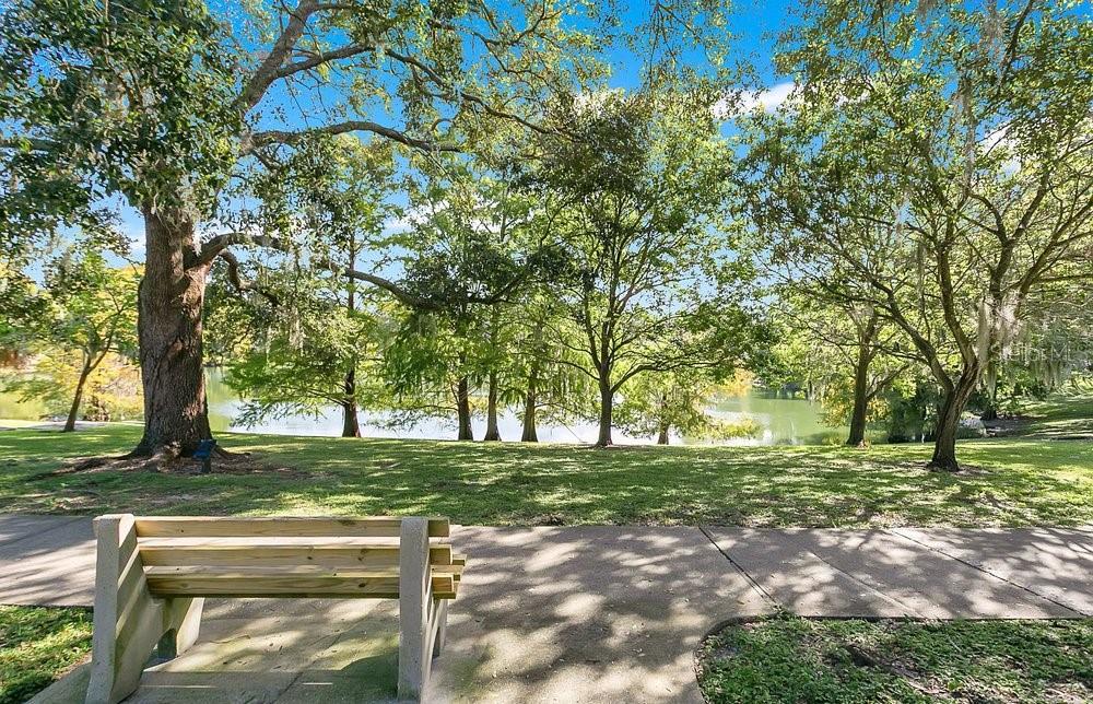 Image 2 of 38 For 546 Lake Como Circle