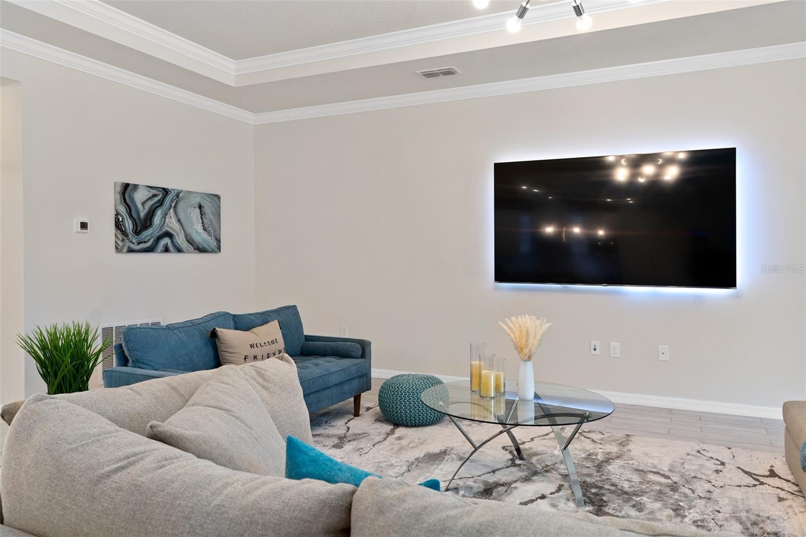 Image 14 of 59 For 1070 Windlass Court