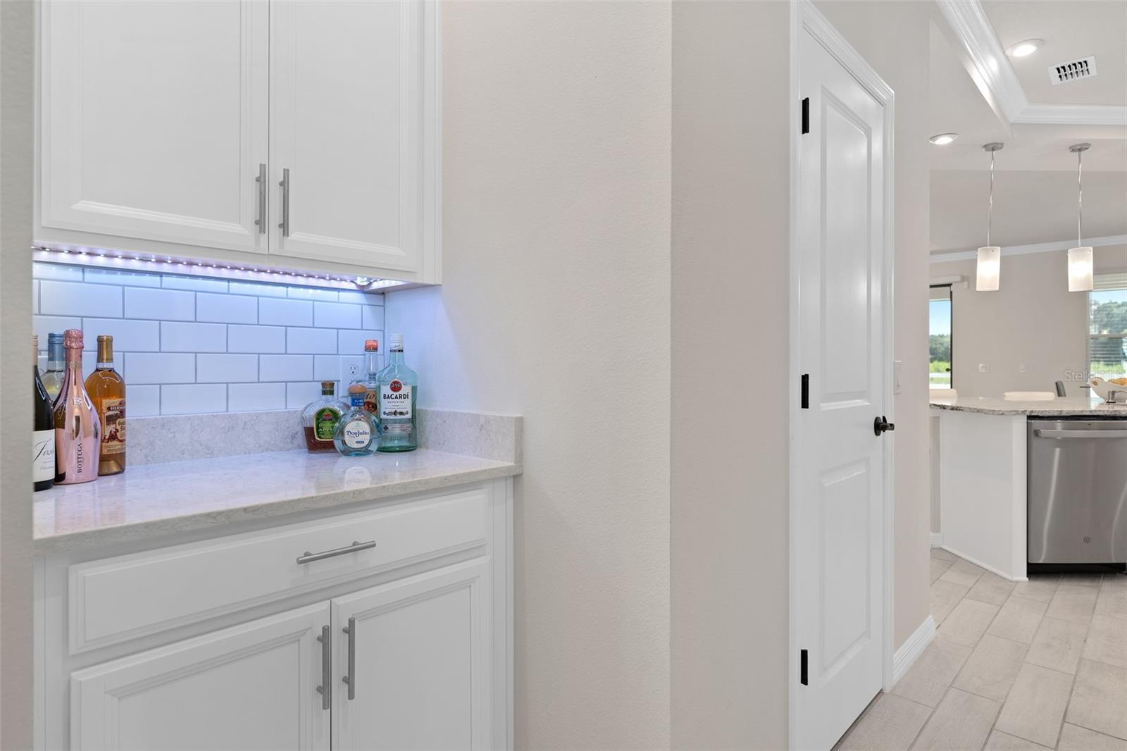 Image 22 of 59 For 1070 Windlass Court