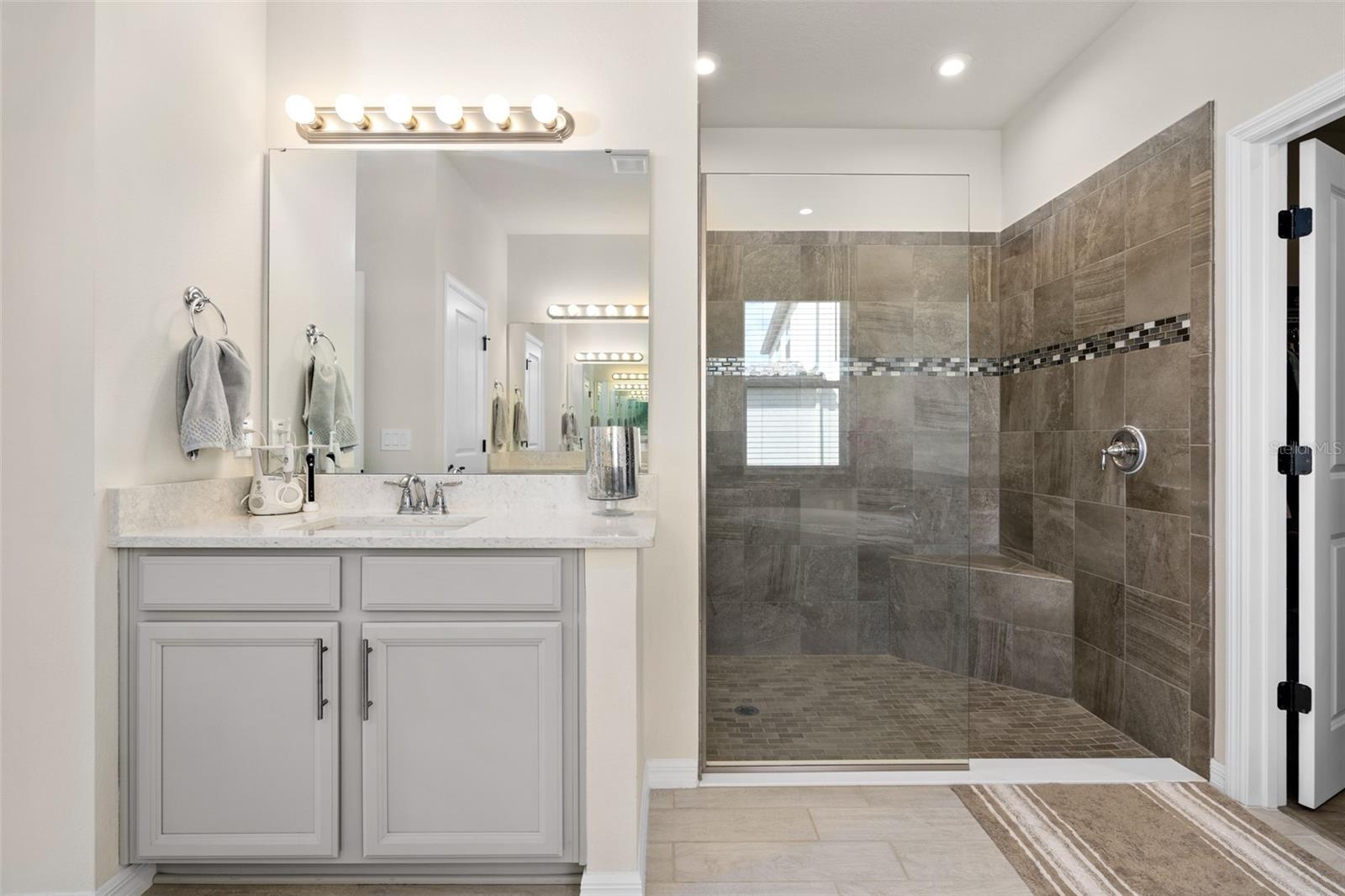 Image 35 of 59 For 1070 Windlass Court