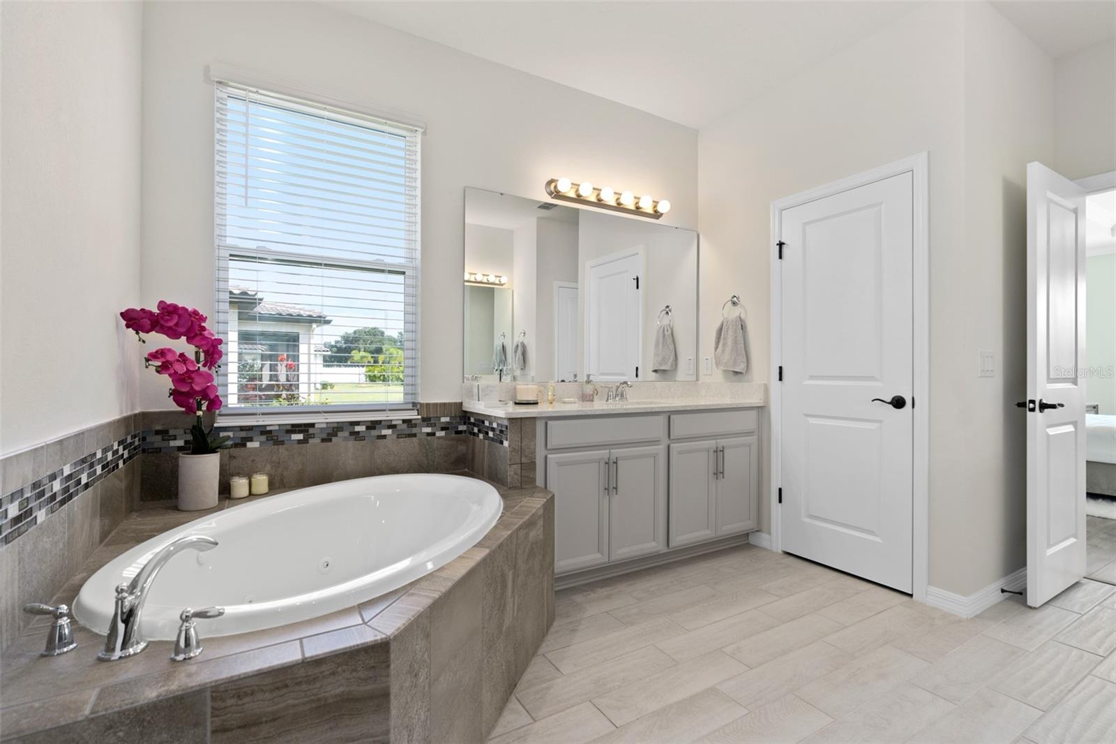 Image 36 of 59 For 1070 Windlass Court