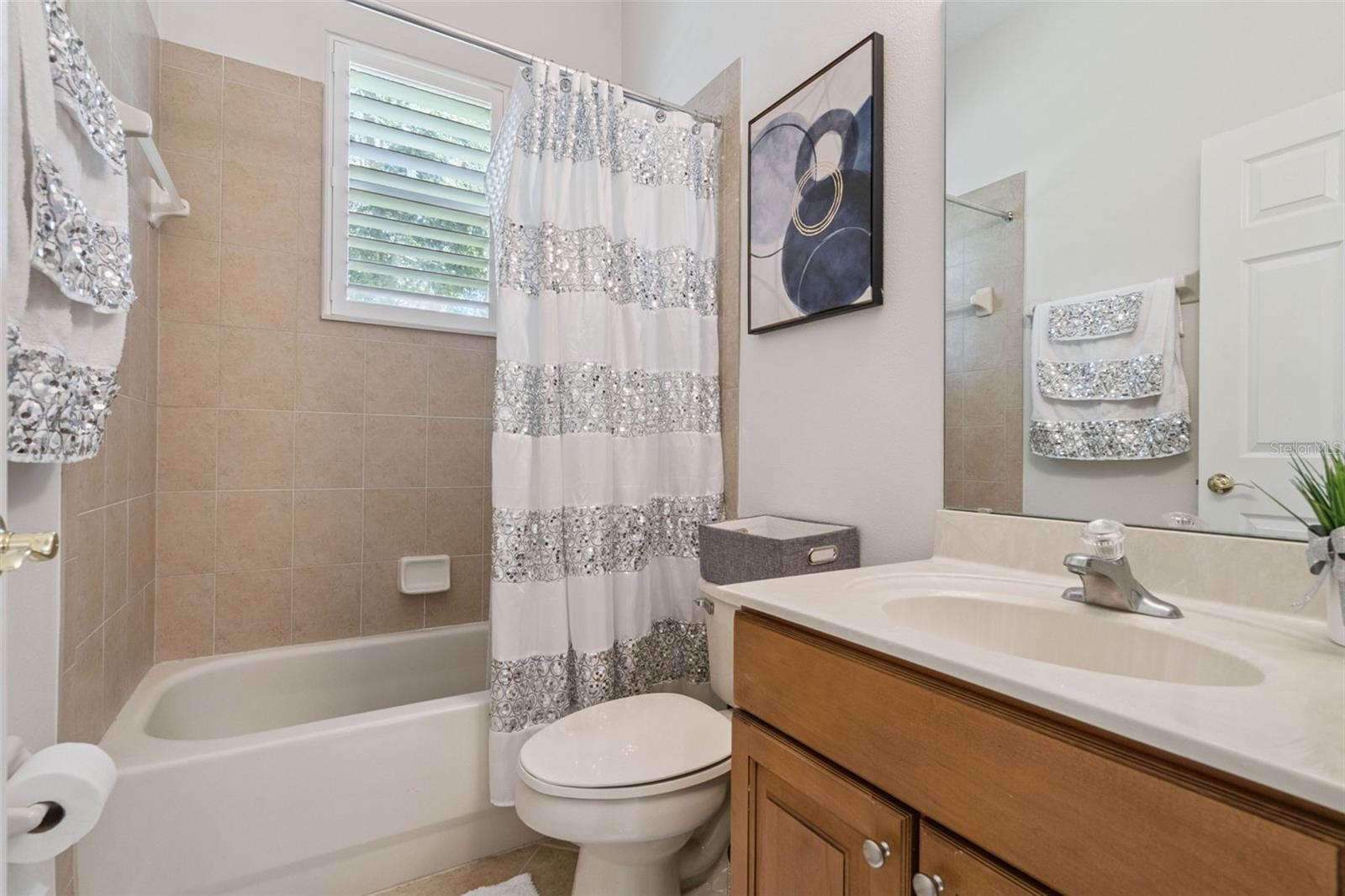 Image 32 of 51 For 13212 Swansea Avenue