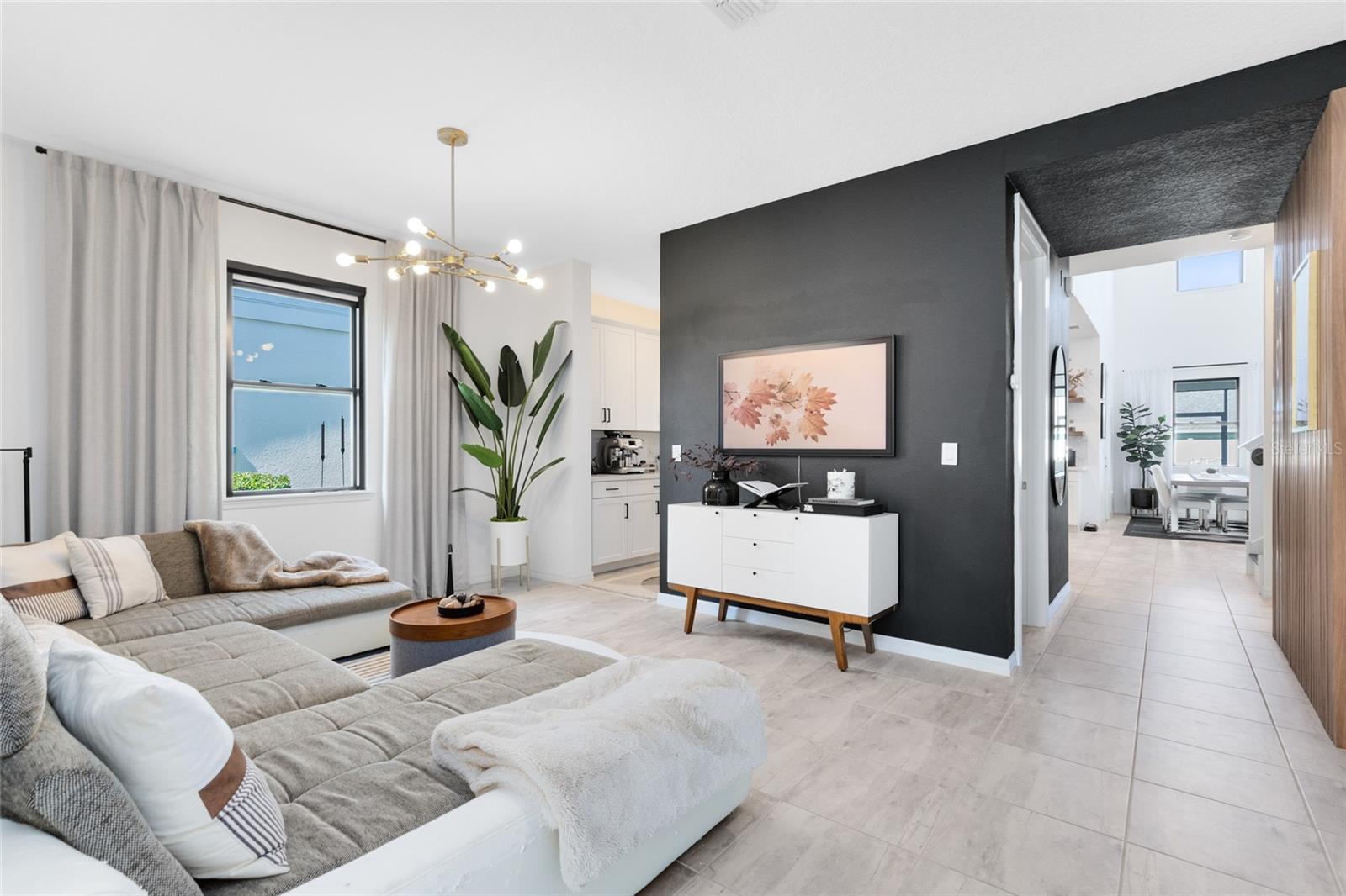 Image 5 of 46 For 15261 Honeybell Drive