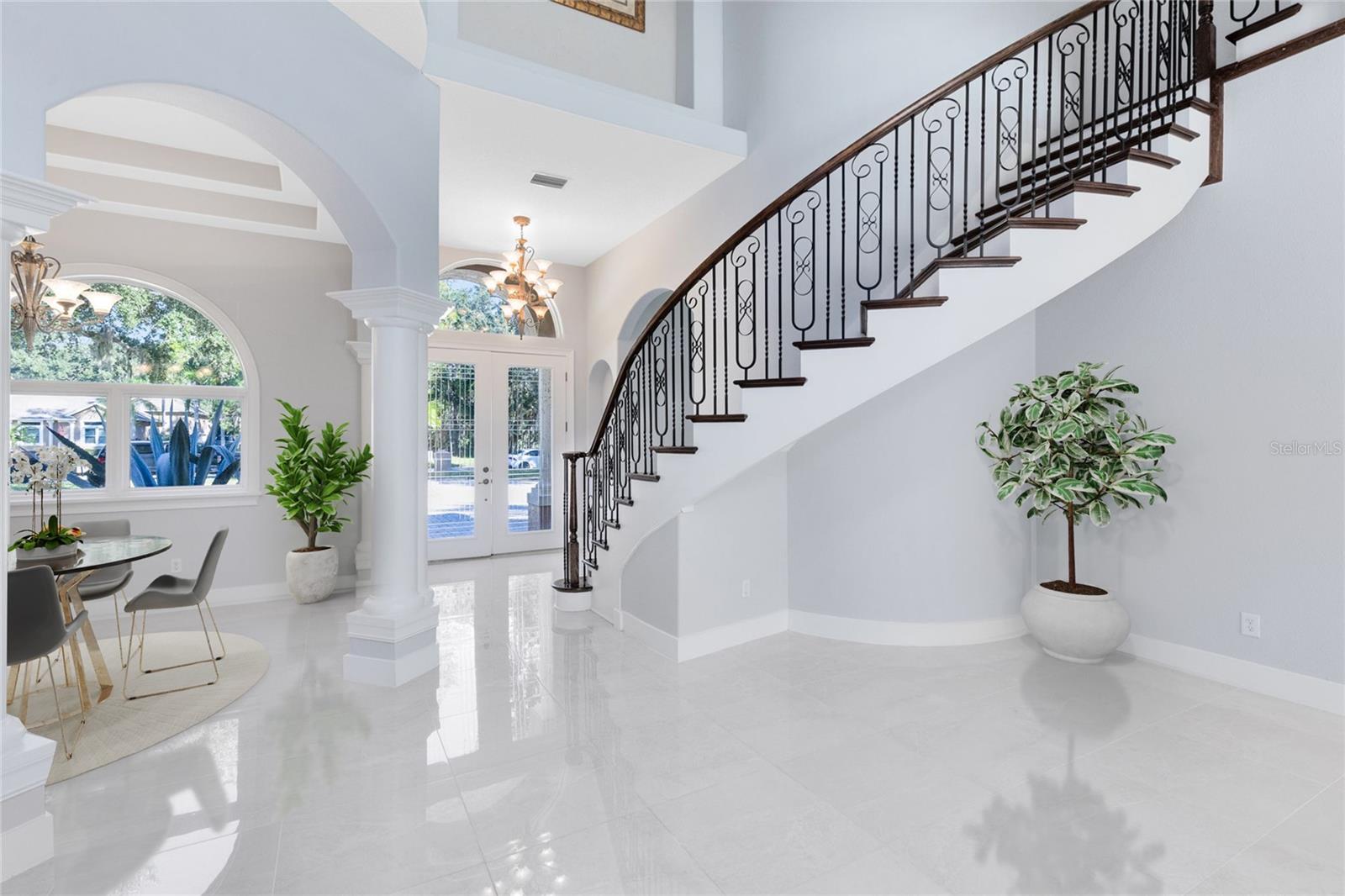 Listing photo id 4 for 13950 Smokerise Court