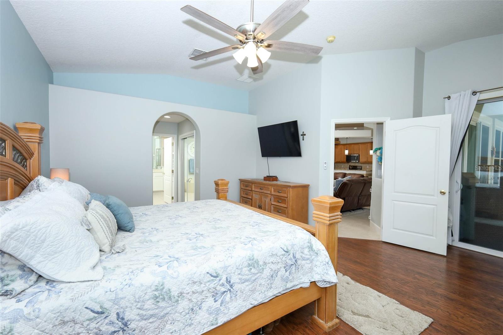Image 21 of 67 For 2140 Turkey Oak Court
