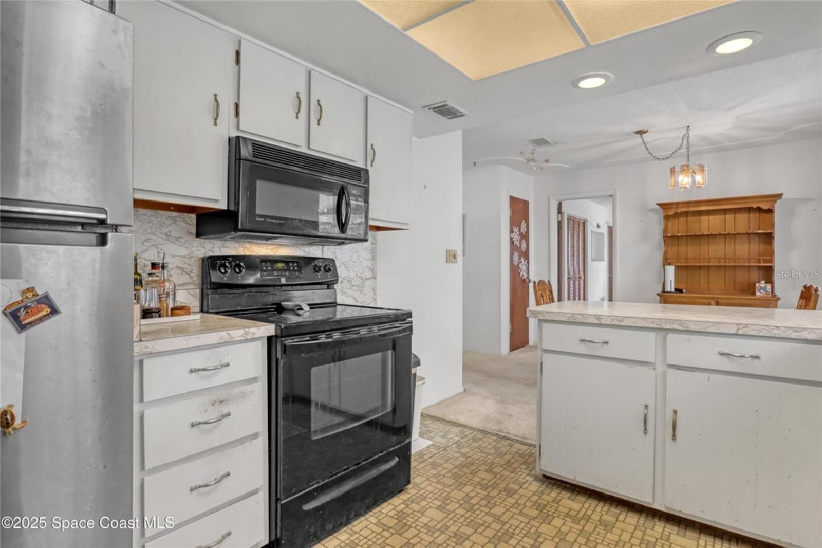 Image 13 of 21 For 4310 Elliot Avenue