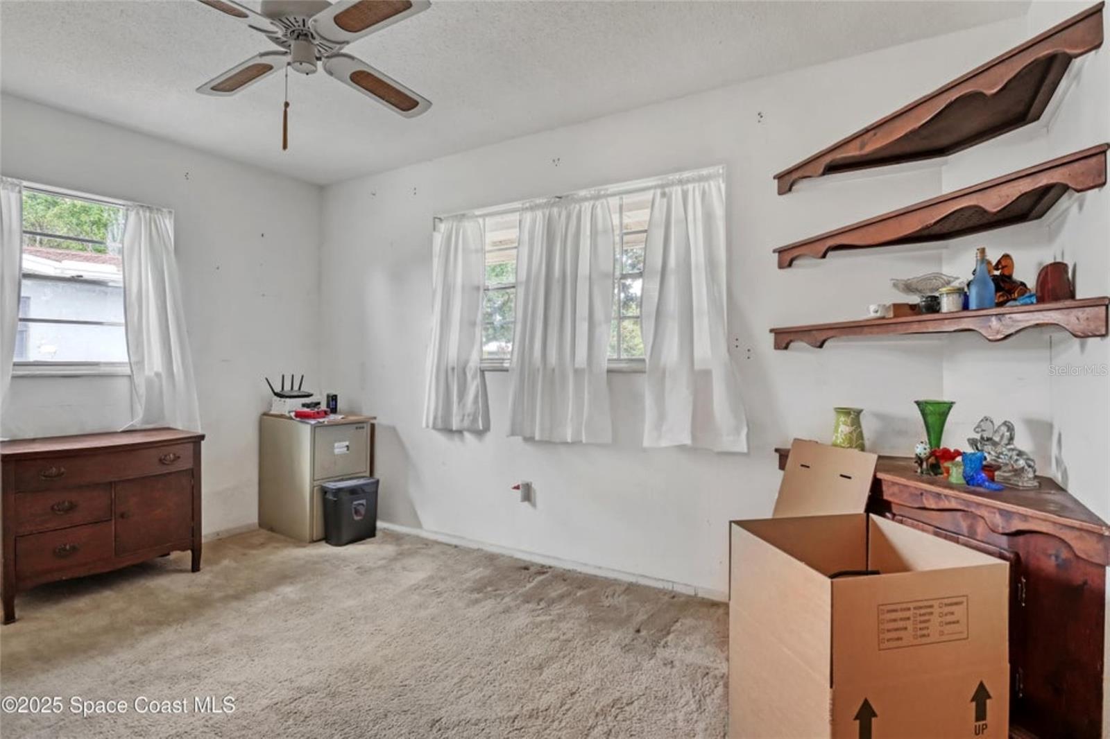 Image 18 of 21 For 4310 Elliot Avenue