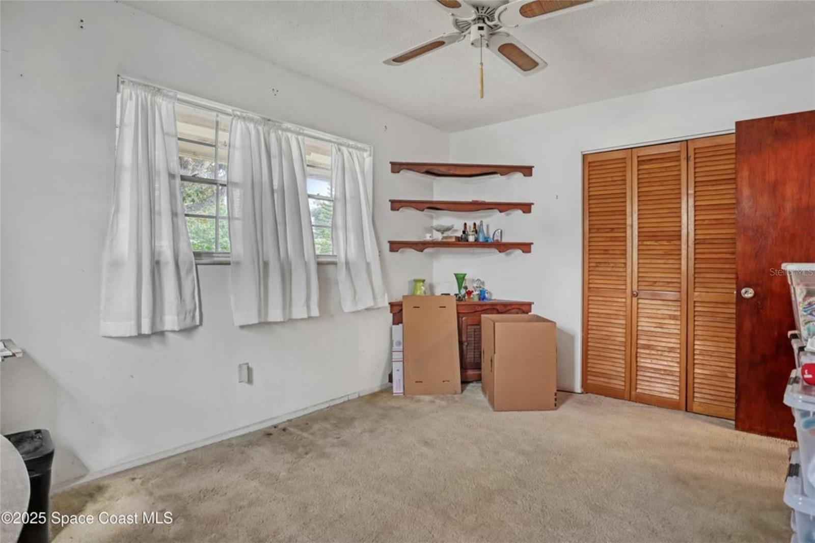 Image 19 of 21 For 4310 Elliot Avenue