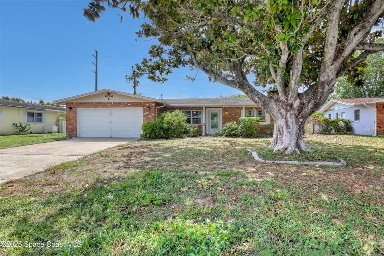 Image 2 of 21 For 4310 Elliot Avenue