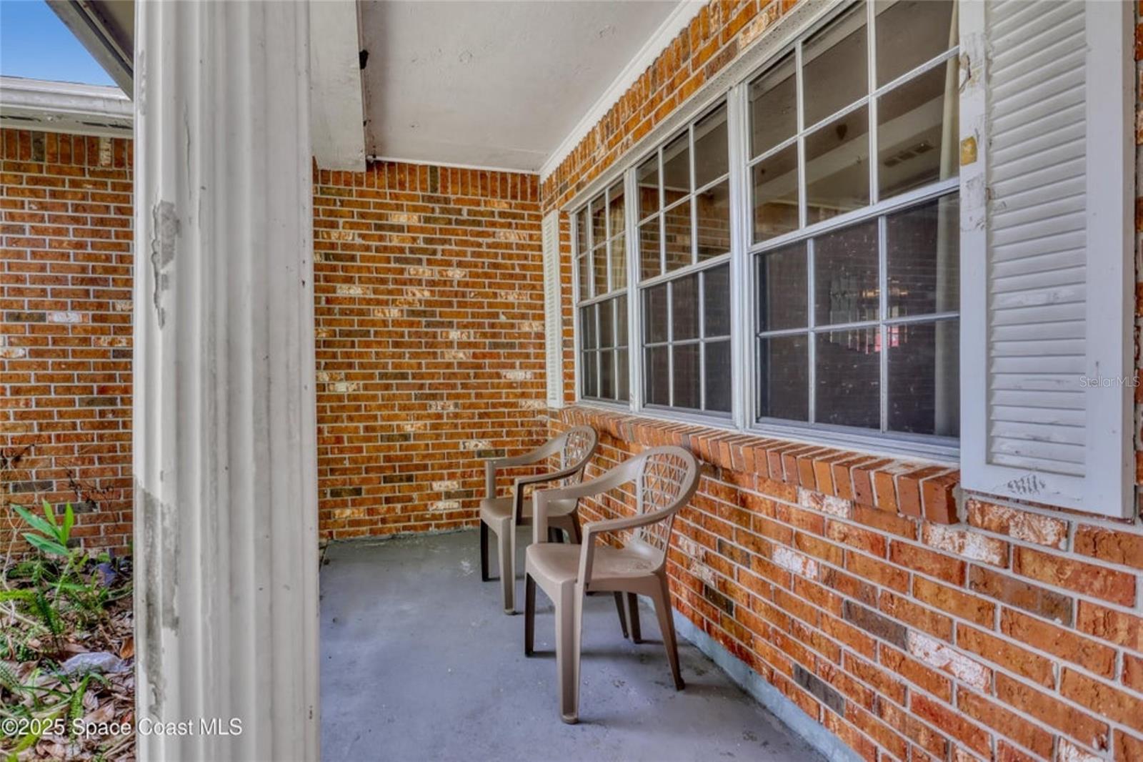 Image 4 of 21 For 4310 Elliot Avenue