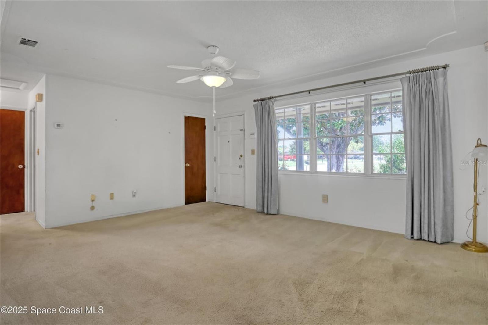 Image 9 of 21 For 4310 Elliot Avenue