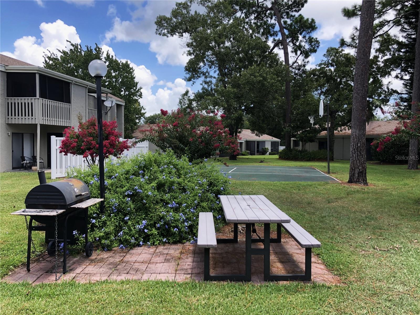 Image 21 of 23 For 136 Springwood Circle D