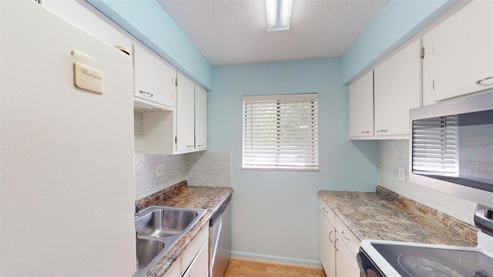 Image 5 of 23 For 136 Springwood Circle D