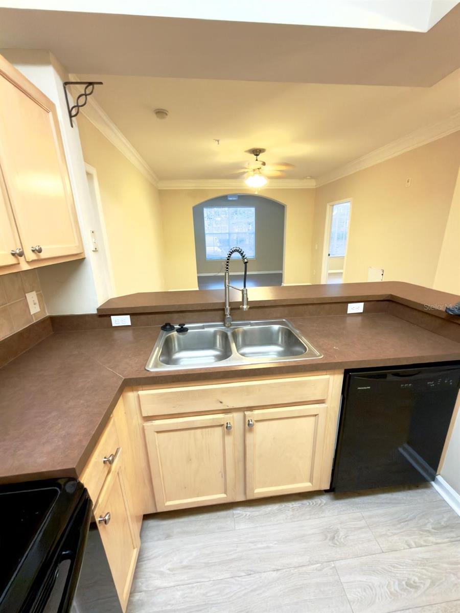 Image 7 of 27 For 12861 Madison Pointe Circle 107