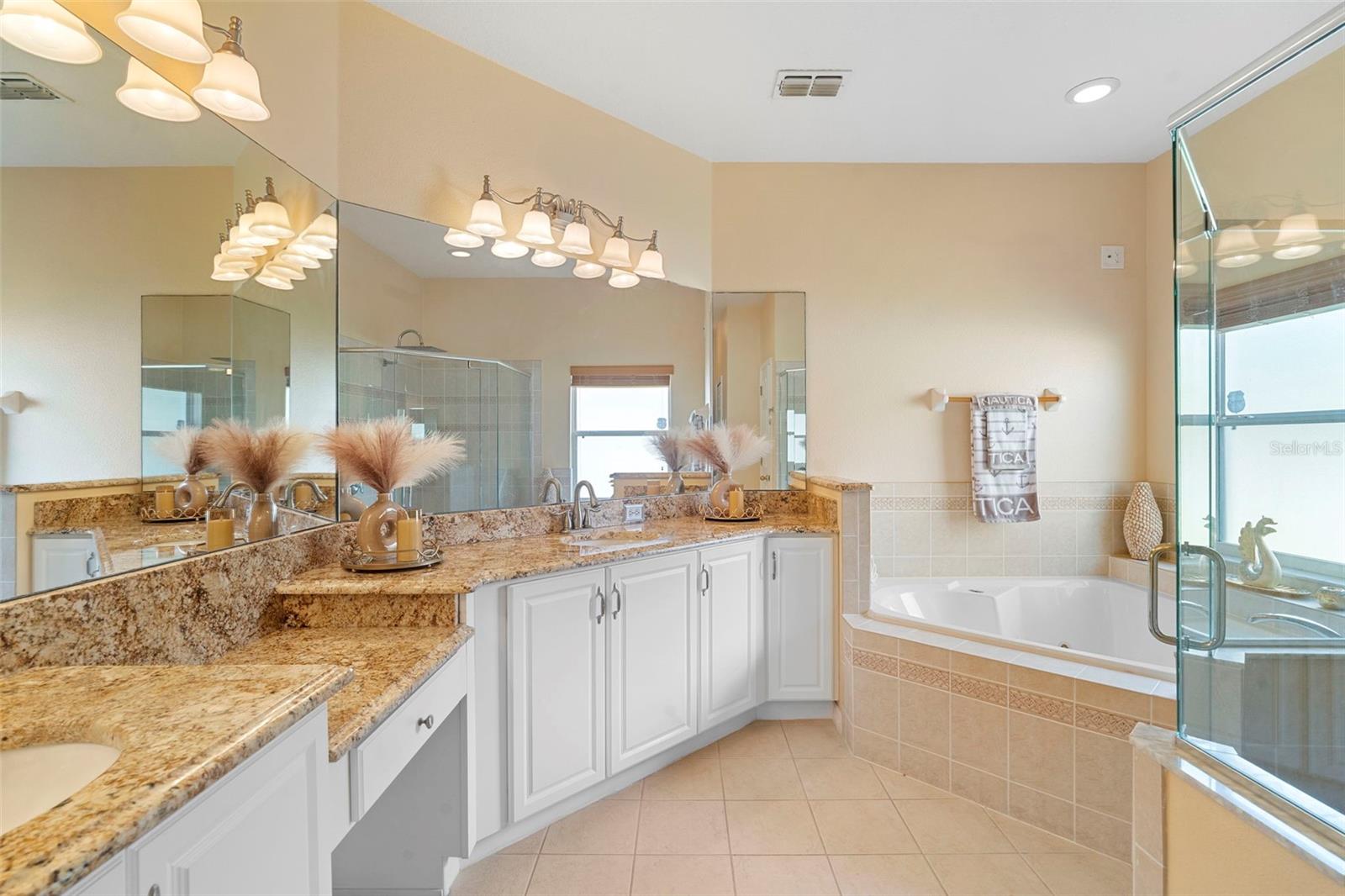 Image 25 of 69 For 4119 Navigator Way