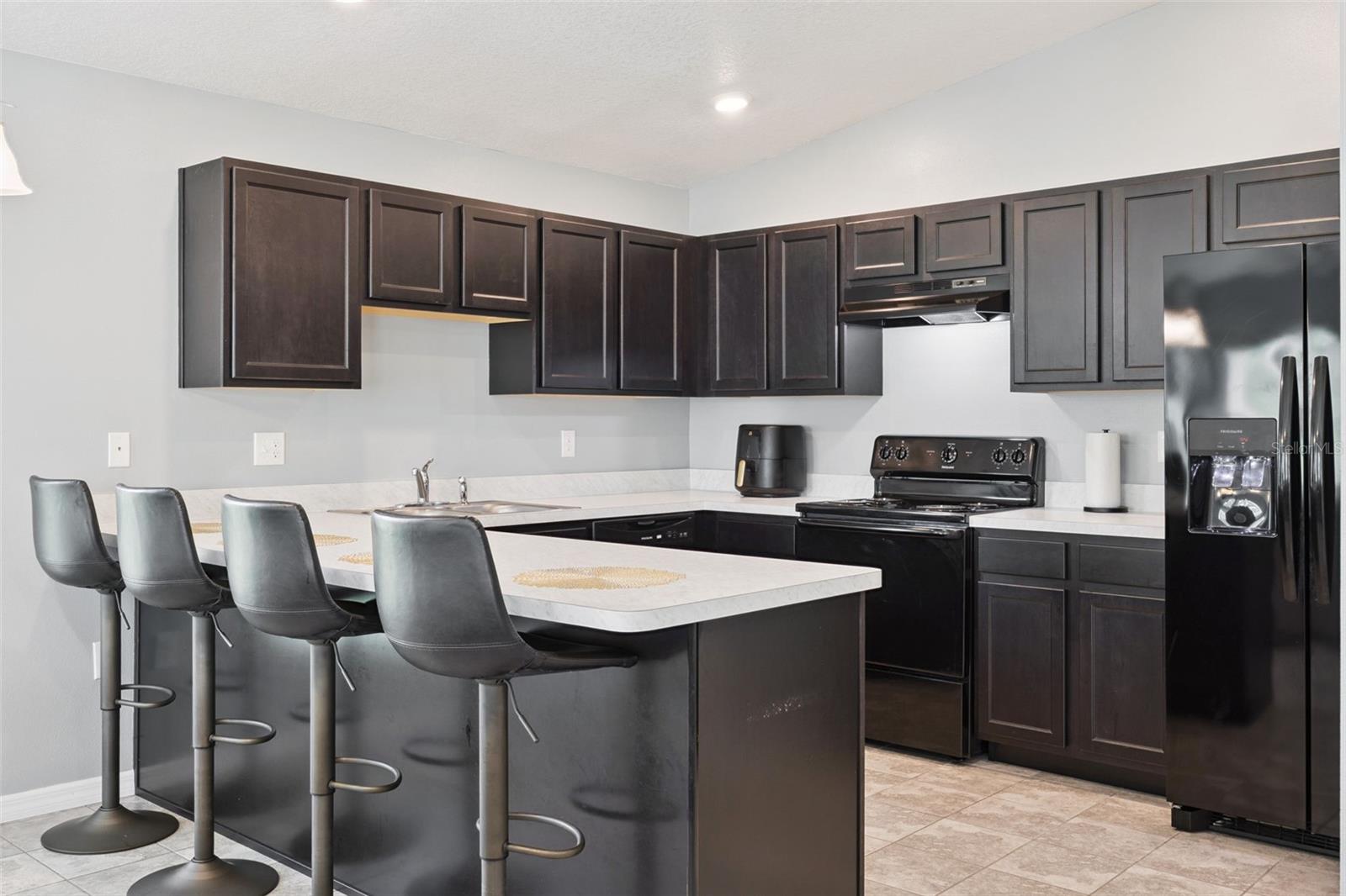 Image 5 of 28 For 1605 Mayaro Court