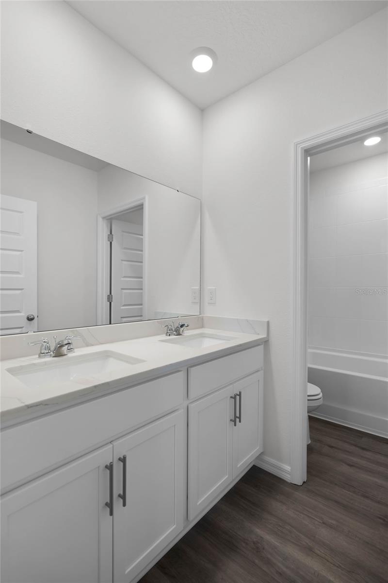 Image 21 of 37 For 1684 Hummingbird Road