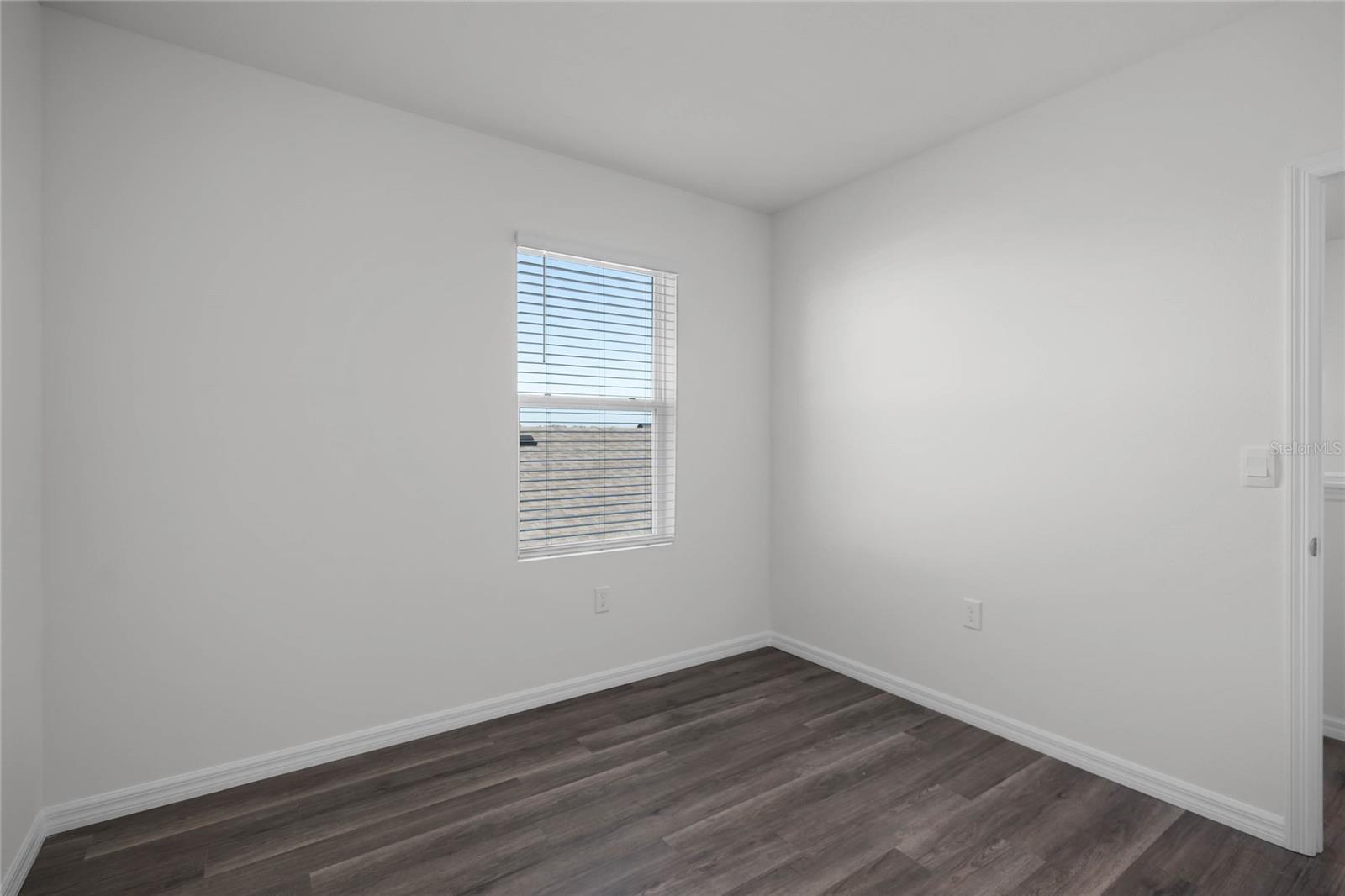 Image 23 of 37 For 1684 Hummingbird Road