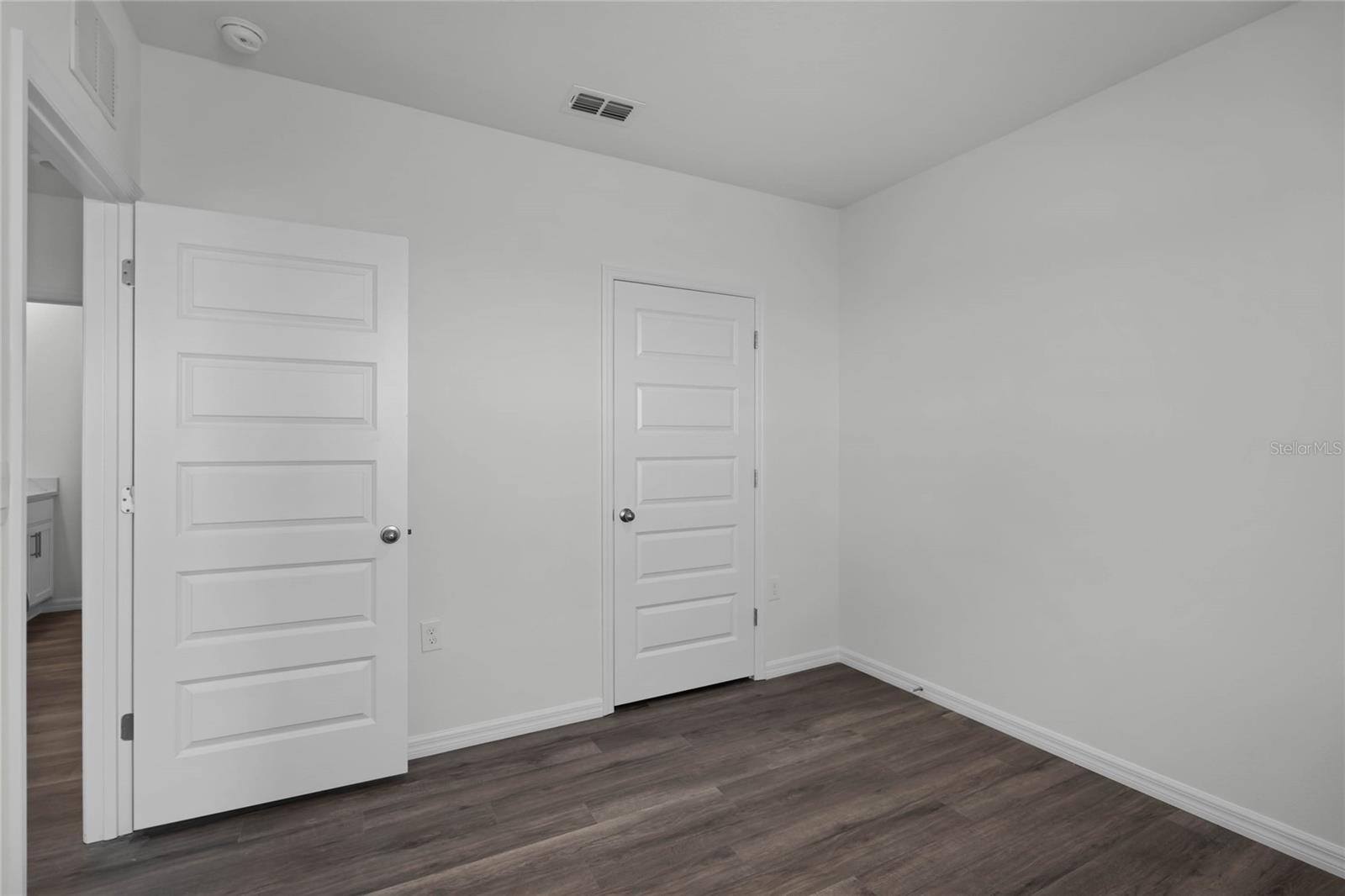 Image 25 of 37 For 1684 Hummingbird Road