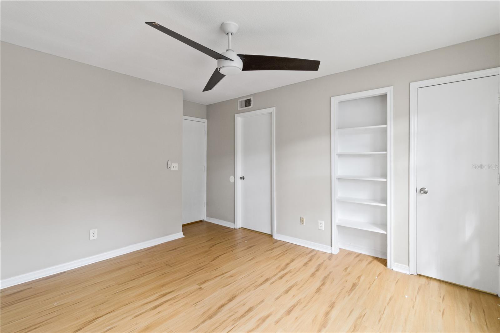 Image 16 of 19 For 6142 Westgate Drive 103