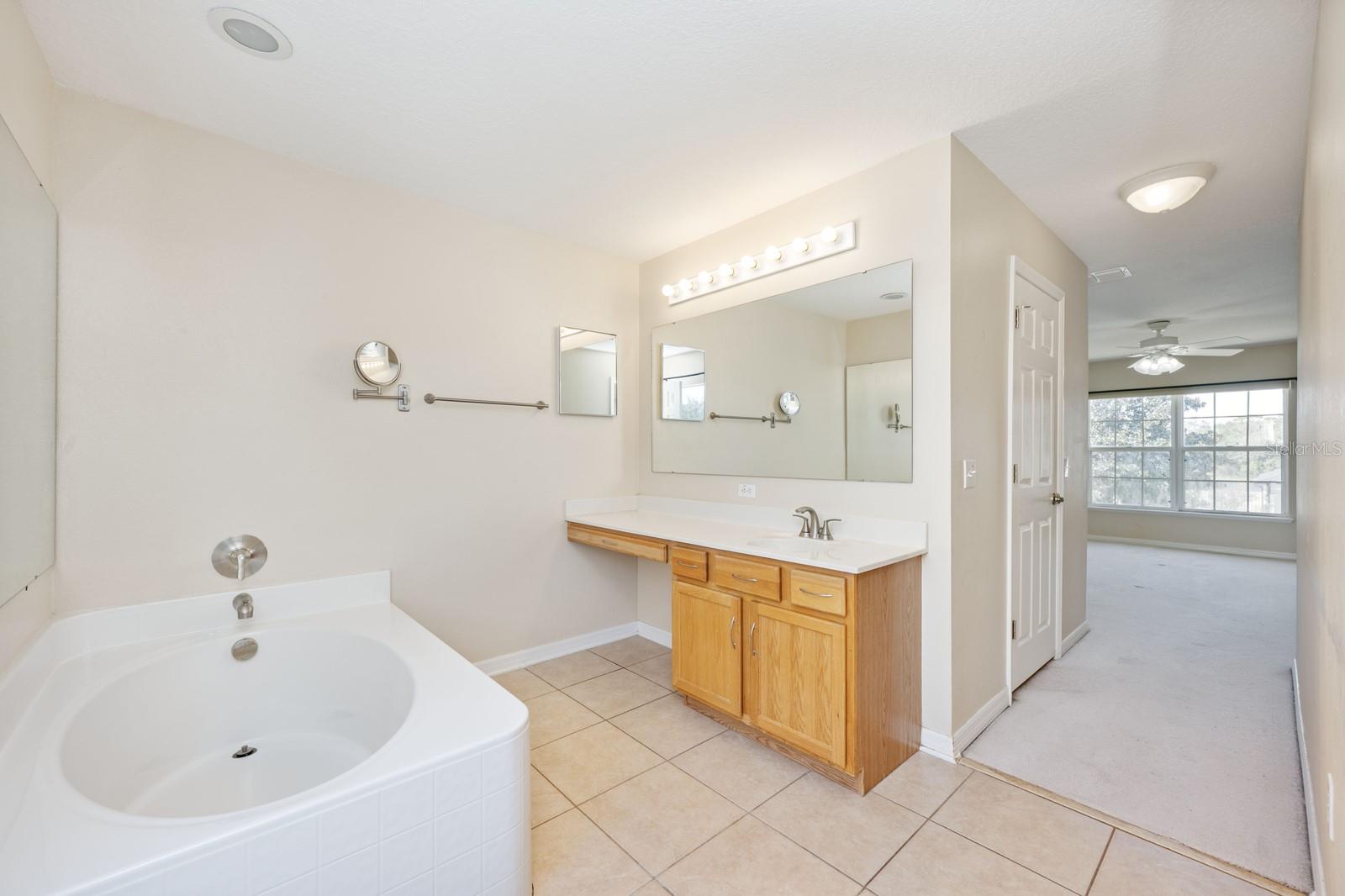 Image 12 of 40 For 541 Yellow Tail Place